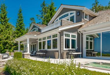 Comparison of Canadian Choice Windows & Doors and Ecoline window warranties for homeowners evaluating coverage, transferability, and long-term protection