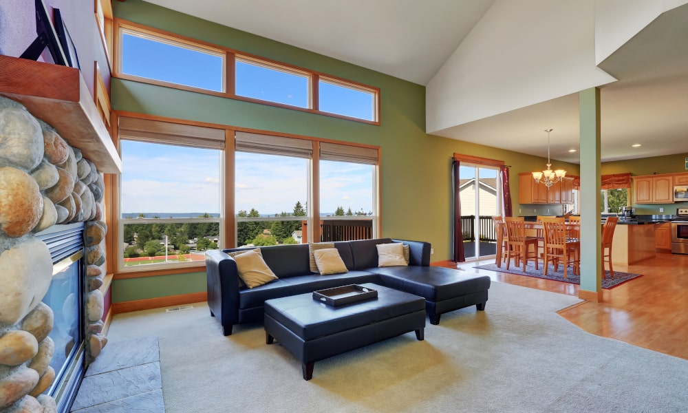 Clerestory Windows: Benefits, Design Tips & Energy Use in Canada