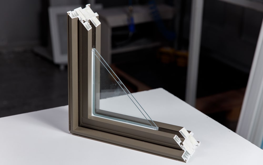 Comparison chart showing features of storm windows versus double-pane windows in Canadian winters