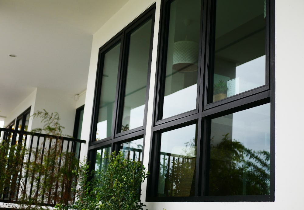 Aluminum powder-coated fixed window in modern interior