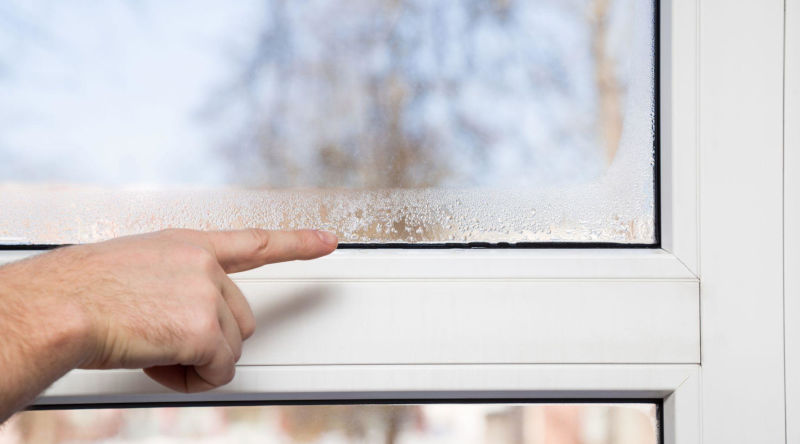 Window condensation and signs of a failed window